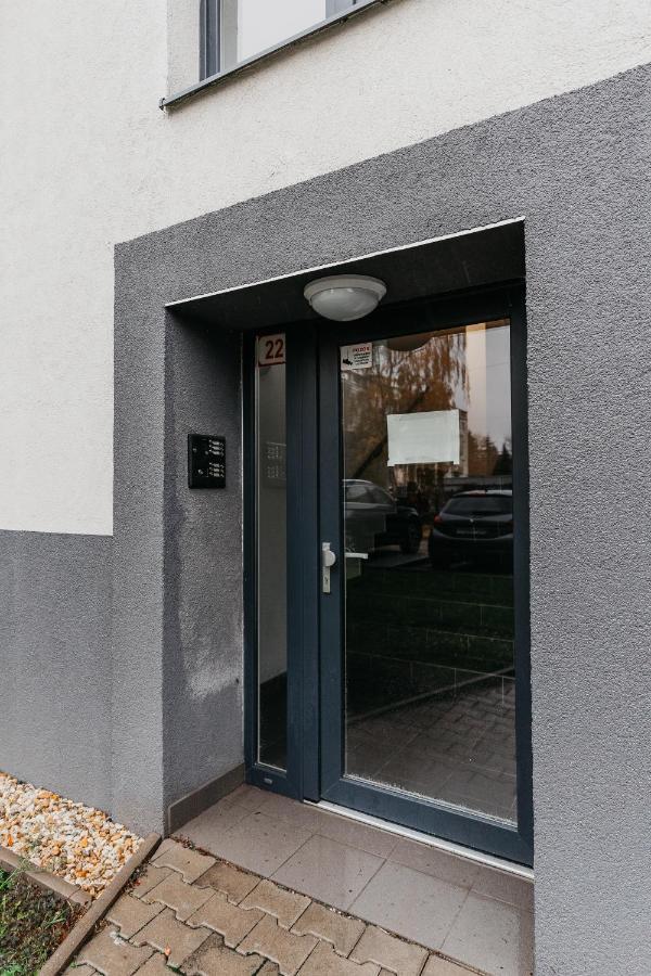 Old Town City Center Apartment 2 - Private Parking Included Кошице Экстерьер фото