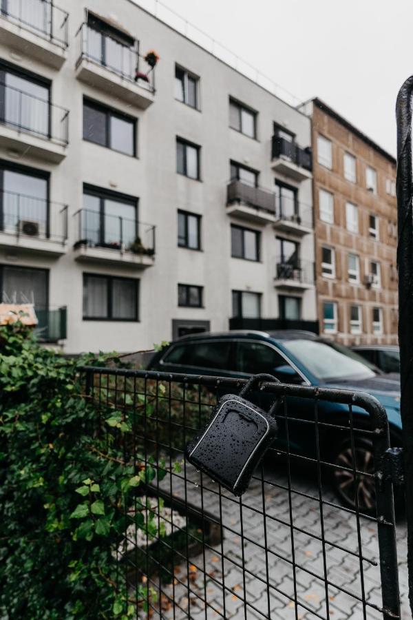 Old Town City Center Apartment 2 - Private Parking Included Кошице Экстерьер фото