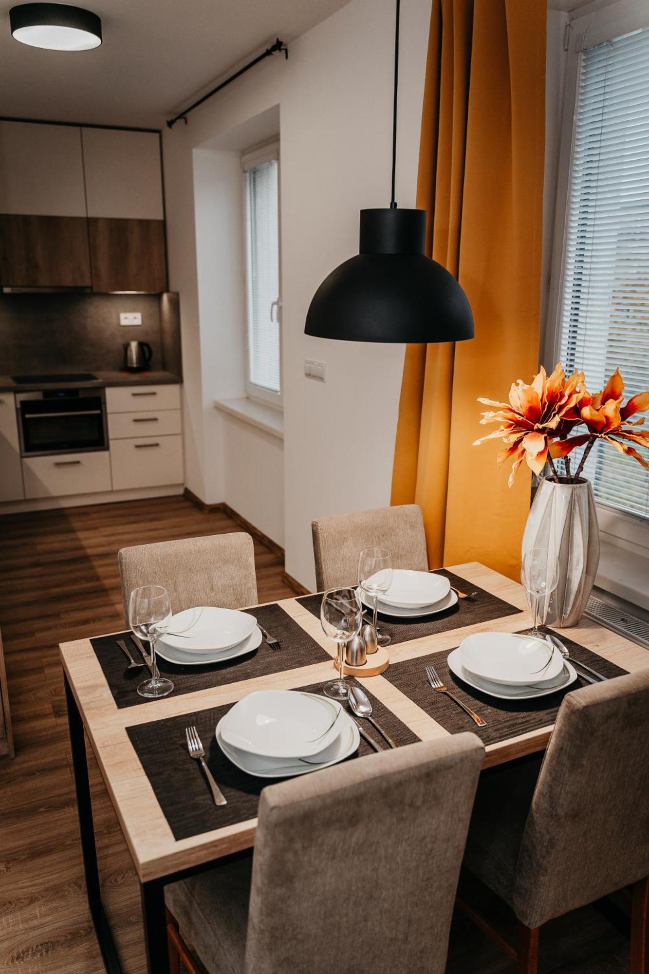 Old Town City Center Apartment 2 - Private Parking Included Кошице Экстерьер фото